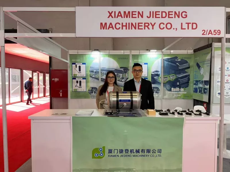 Экспонаты оборудования Xiamen Jiedeng на выставке Busworld Turkey 2026